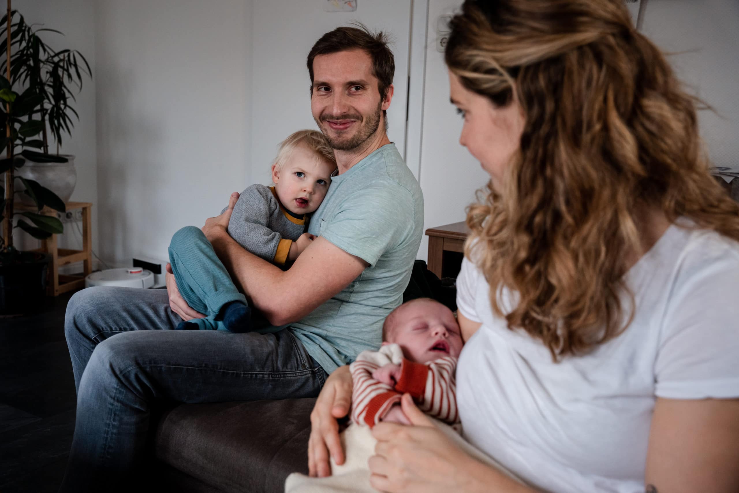 Wochenbett Familienfotografie Hildesheim Neugeboren